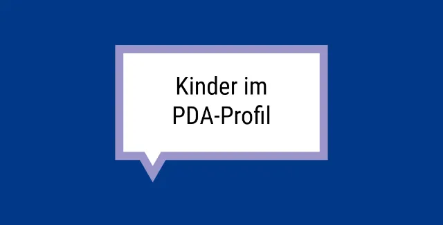 Rechteckige Sprechblase auf blauem Hintergrund in der 